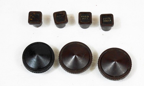 Lot boutons plastique bakelite - boutons,
