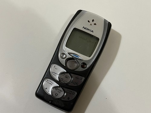 Nokia 2300 telefono cellulare