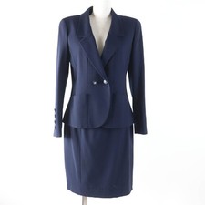 beautiful CHANEL Vintage 96P