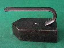 ANTICO RARO FERRO DA STIRO IN