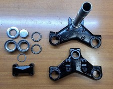 Coppia piastre sterzo steli FORAL 28mm MZV COBRA SS SSD MOTRON + Serie Ghiere 