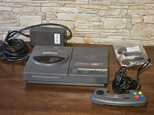 Commodore amiga cd32 - commodore,