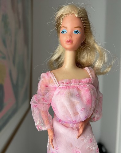 Barbie superstar kissing - barbie, tanti