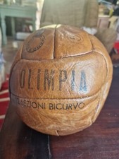 Pallone da calcio in cuoio