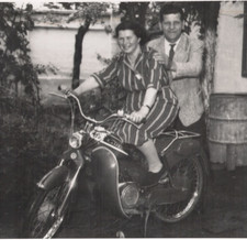 Coppia foto ciclomotore