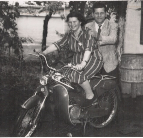 Coppia foto ciclomotore