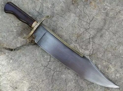 Coltello personalizzato fatto
