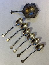 Antico colino da tè russo in