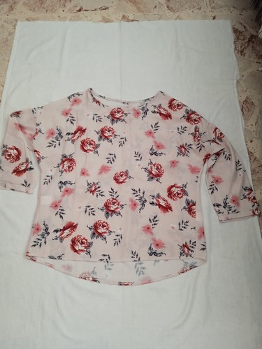 Camicetta rosa con stampa