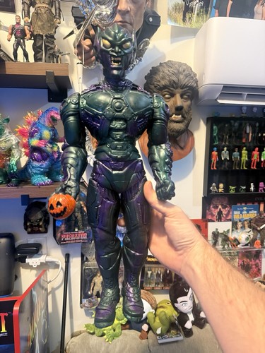 Figurina goblin verde - figurina,