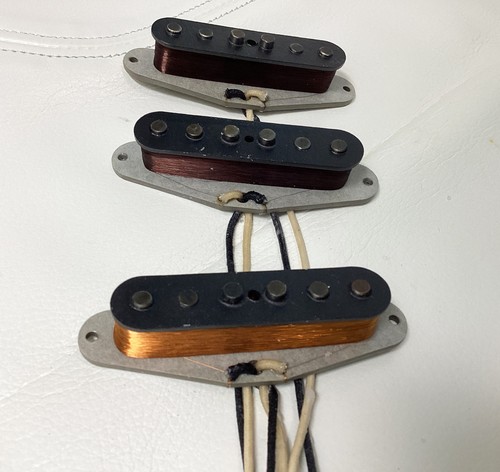 Gilmour tribute stratocaster - gilmour,