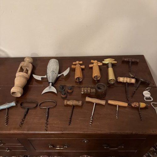 Antique corkscrew - 18,