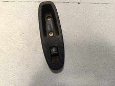 FRONT RIGHT WINDOW CONTROL