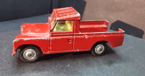 Corgi toys land rover 109 - ,