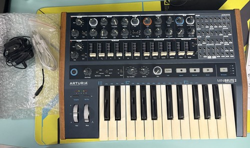 Arturia minibrute legno - minibrute,