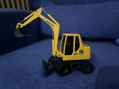 Modellino komatsu pw95r - komatsu,