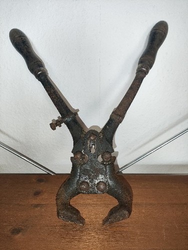 Taglierina per artigli pinza