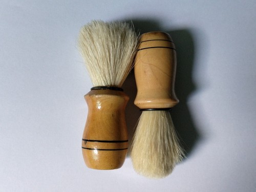 Coppia pennelli barba - di,