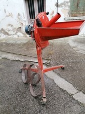 Mulino per cereali. 2 hp 220 v. 