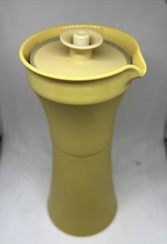 Vintage tupperware salad - tupperware,