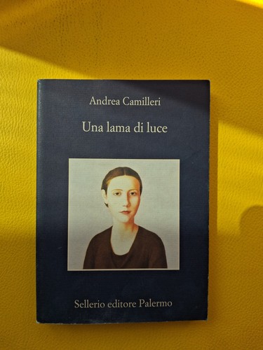 Andrea camilleri una lama di - andrea,