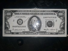 Banconota falsa da 100 dollari