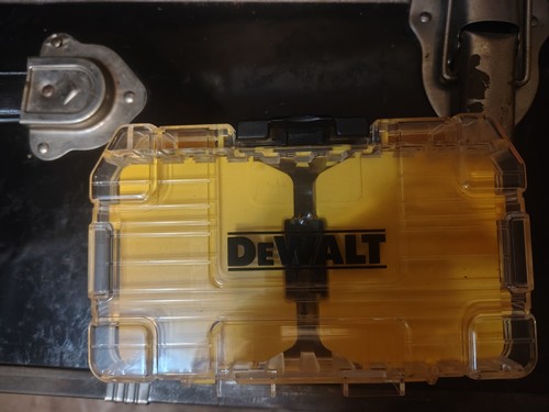 Dewalt custodia resistente - dewalt,