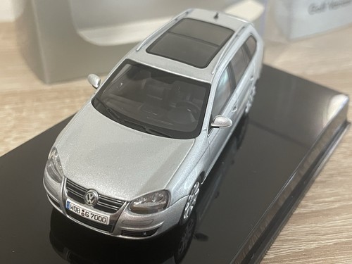 Autoart vw golf v - (h-146),