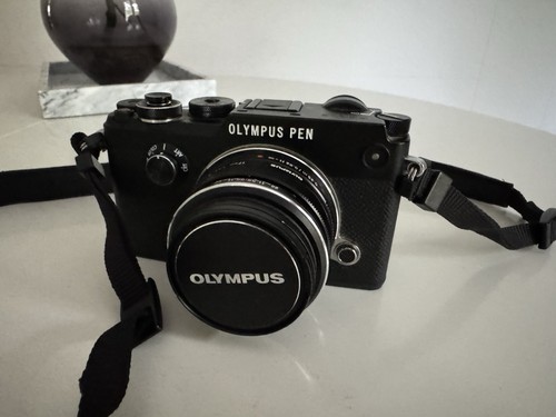 Olympus pen black - pen-f,