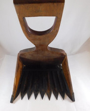 Antico rastrello a paletta