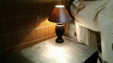 LAMPADA MARRONE DA TAVOLO