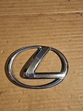 Distintivo posteriore LEXUS IS