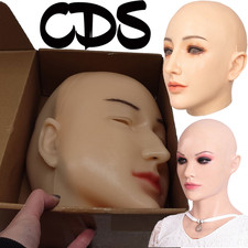 Maschera facciale realistica