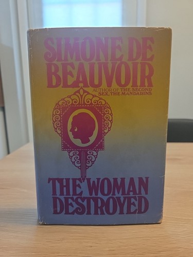 The woman destroyed simone - woman, de