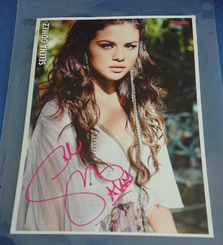 Selena gomez non rookie card - selena,