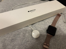 Apple Watch Series 3 38mm Cassa Grigio Siderale in Alluminio, Cinturino in...