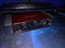 Focusrite Scarlett 2i2 –