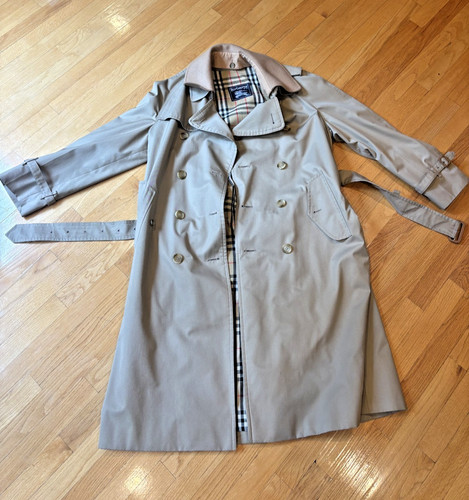 Burberry trench coat 40r - coat,