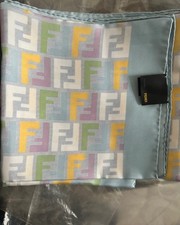 sciarpa fendi