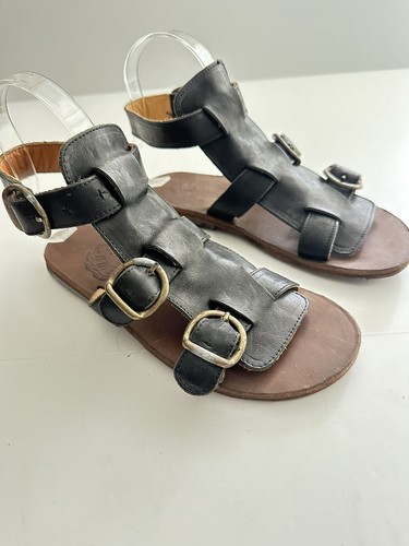 Nuovi sandali gladiatore