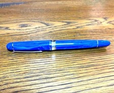 Delta Virtuosa Fountain Pen