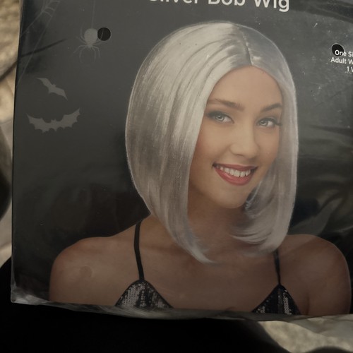 Silver bob wig halloween - bob,