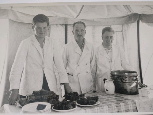 Vintage 1950s young - young, men