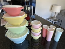 24 Piece Tupperware Set