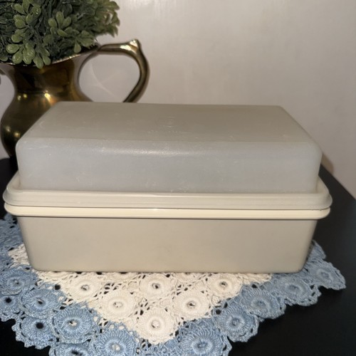 Tupperware 1508 loaf - loaf, bread