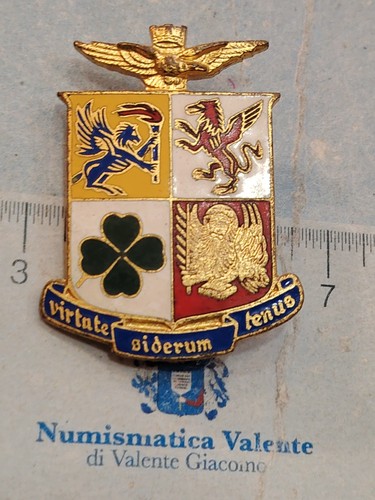 Distintivo repubblica italiana - distintivo,