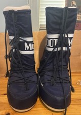 Moon Boots Size 9 /10.5