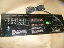 AMPLIFICATORE STEREO INTEGRATO