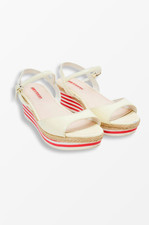 Sandali con zeppa Prada in