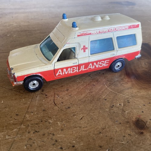 Corgi 406 ambulanza - -,